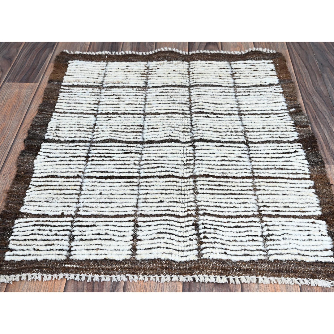 2'1" x 2'8" New Hand Knotted Ivory Wool Rectangle Oriental Rug - MOA1021392
