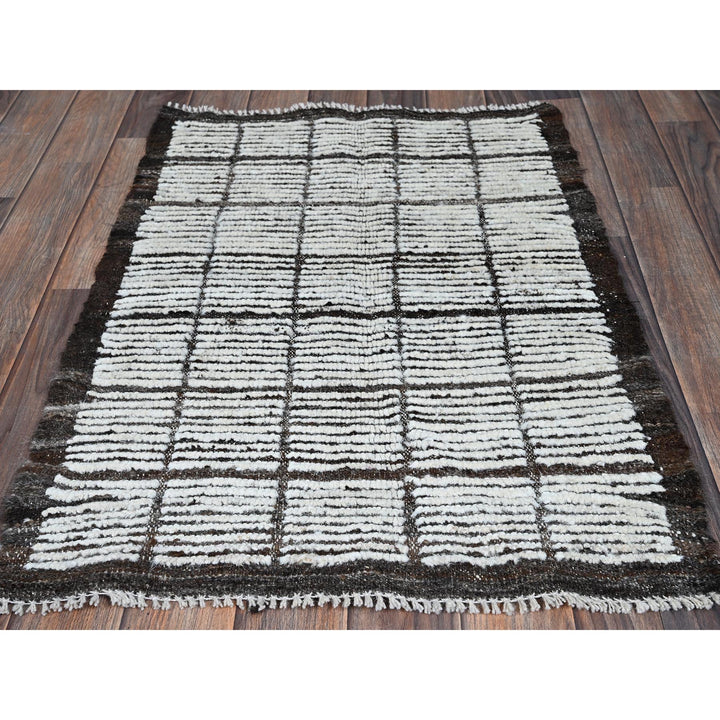 2'1" x 2'11" New Hand Knotted Ivory Wool Rectangle Oriental Rug - MOA1021395