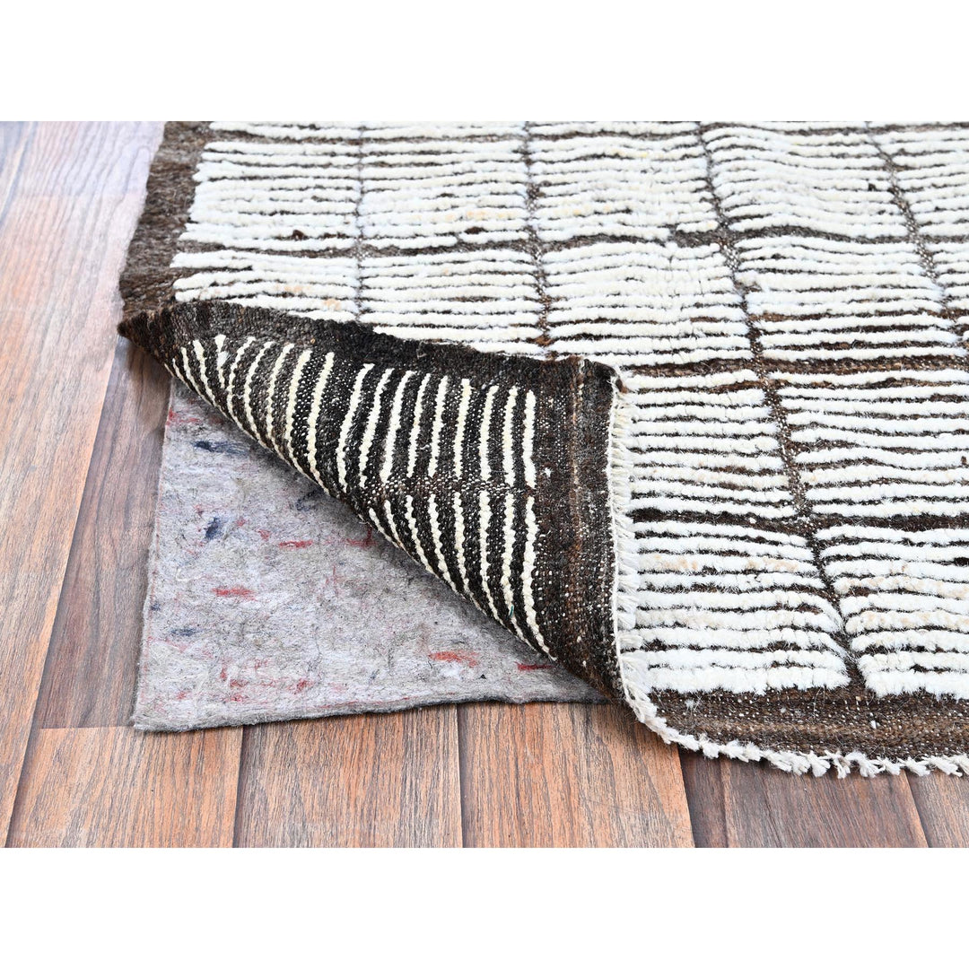 2'1" x 2'8" New Hand Knotted Ivory Wool Rectangle Oriental Rug - MOA1021396