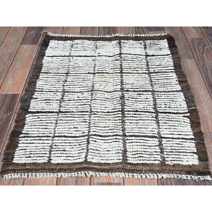 2'1" x 2'8" New Hand Knotted Ivory Wool Rectangle Oriental Rug - MOA1021397