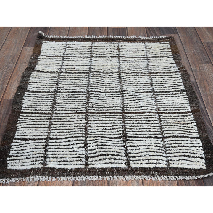 2'2" x 2'8" New Hand Knotted Ivory Wool Rectangle Oriental Rug - MOA1021398
