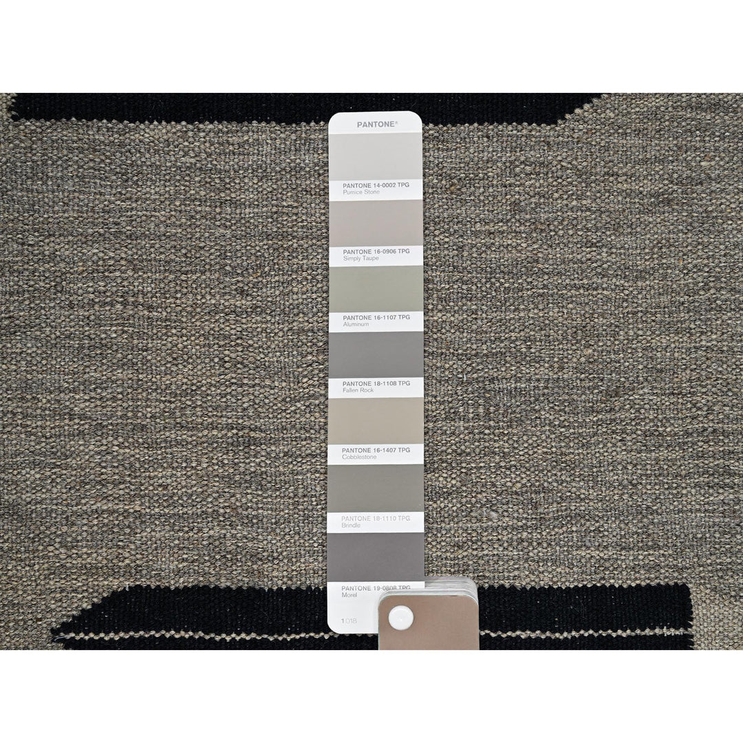 8'1" x 9'10" New Hand Woven Grey Wool Rectangle Oriental Rug - MOA1021410