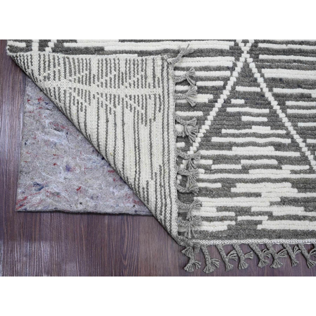 6'1" x 9'4" New Hand Knotted Grey Wool Rectangle Oriental Rug - MOA10220422