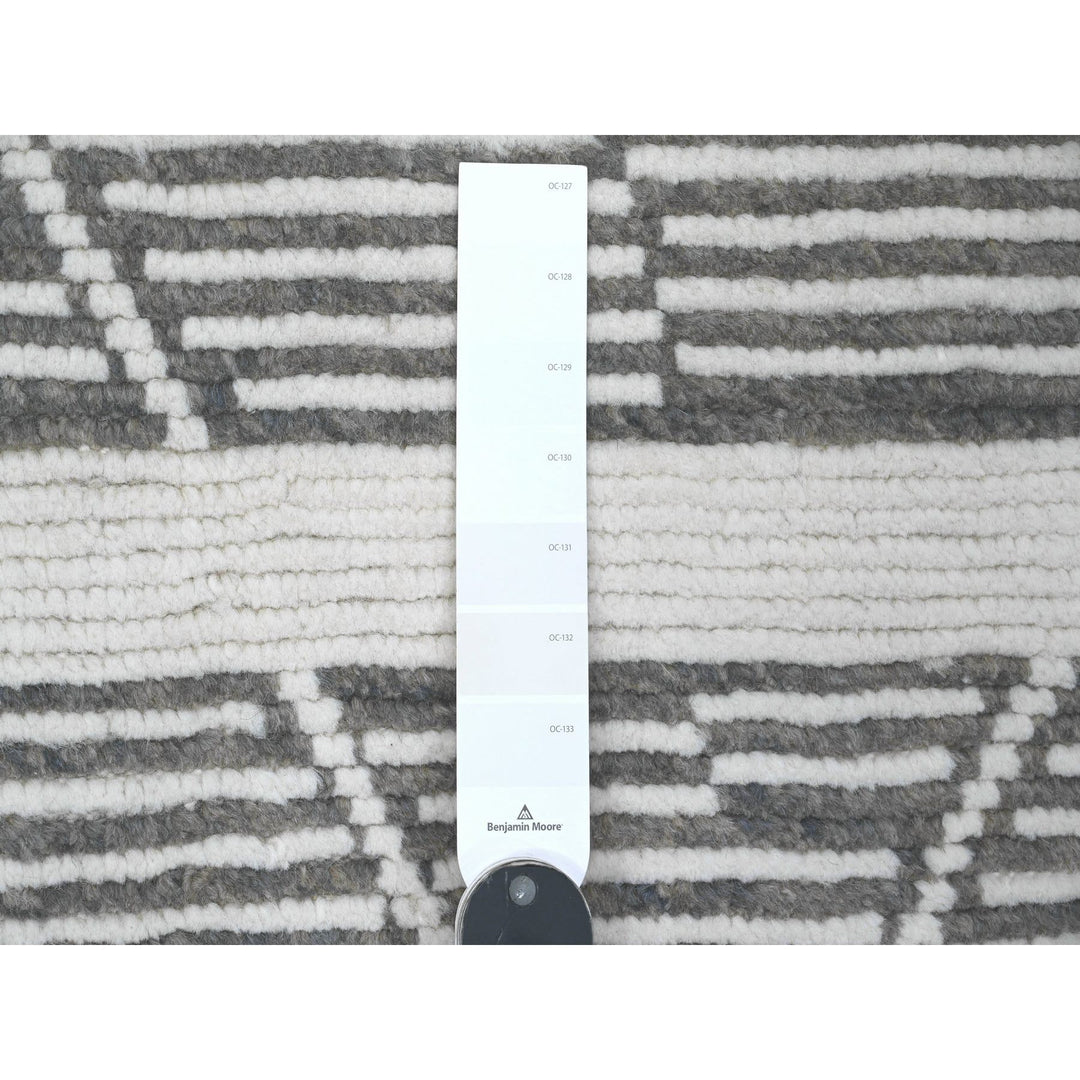 6'1" x 9'4" New Hand Knotted Grey Wool Rectangle Oriental Rug - MOA10220422