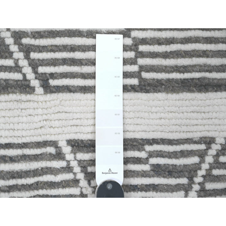 6'1" x 9'4" New Hand Knotted Grey Wool Rectangle Oriental Rug - MOA10220422