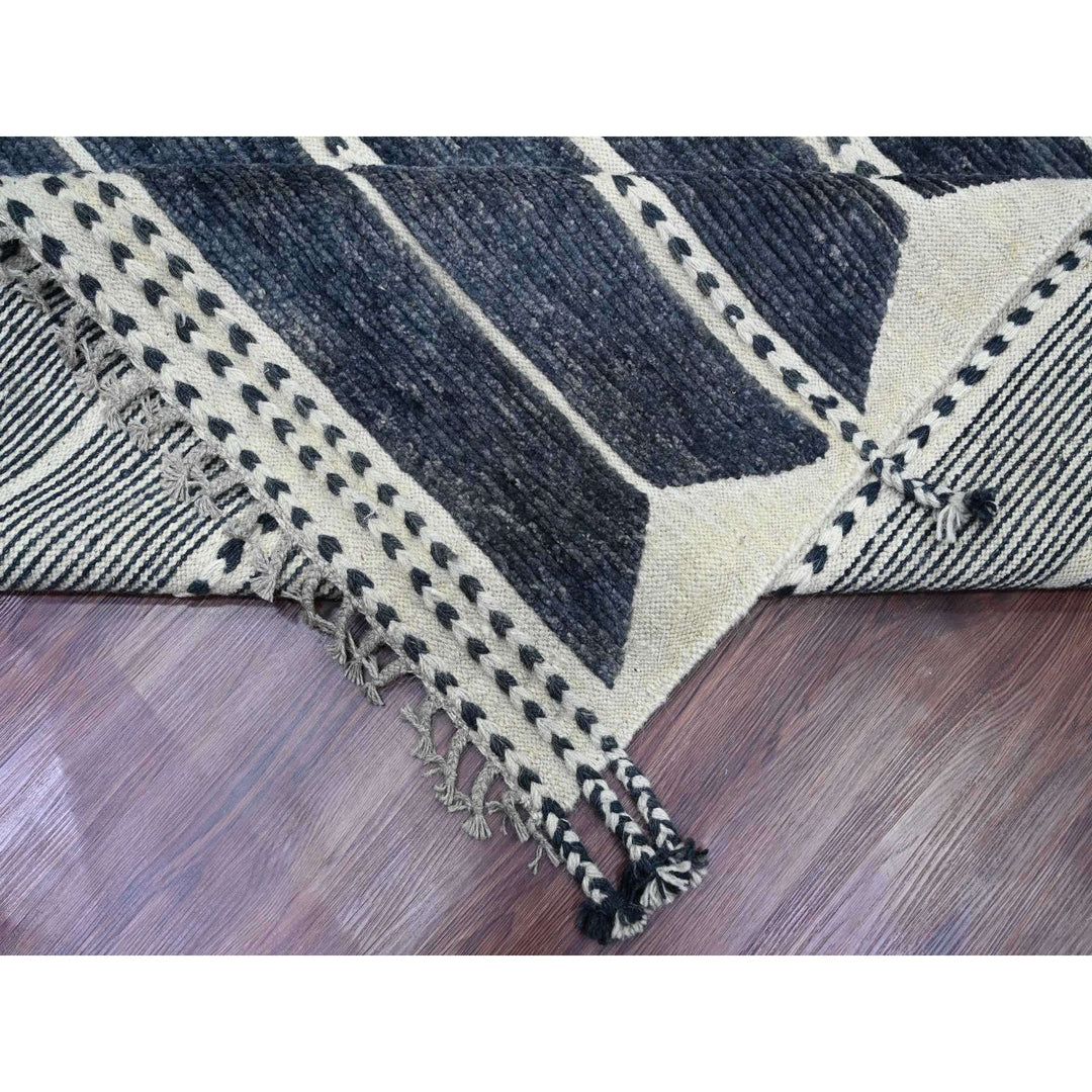 10'4" x 14'2" New Hand Knotted Black Wool Rectangle Oriental Rug - MOA10220523