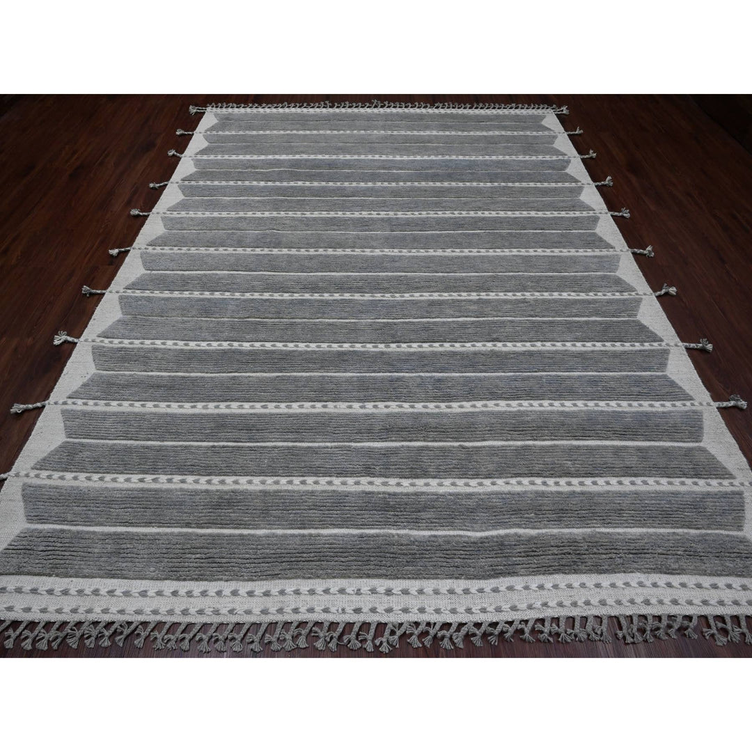 8'0" x 10'7" New Hand Knotted Grey Wool Rectangle Oriental Rug - MOA10220526