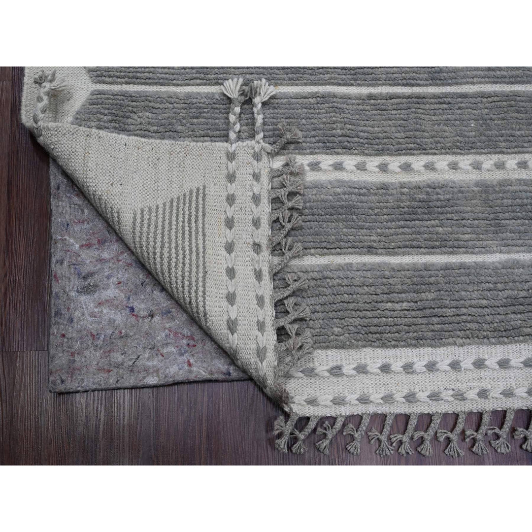 8'0" x 10'7" New Hand Knotted Grey Wool Rectangle Oriental Rug - MOA10220526