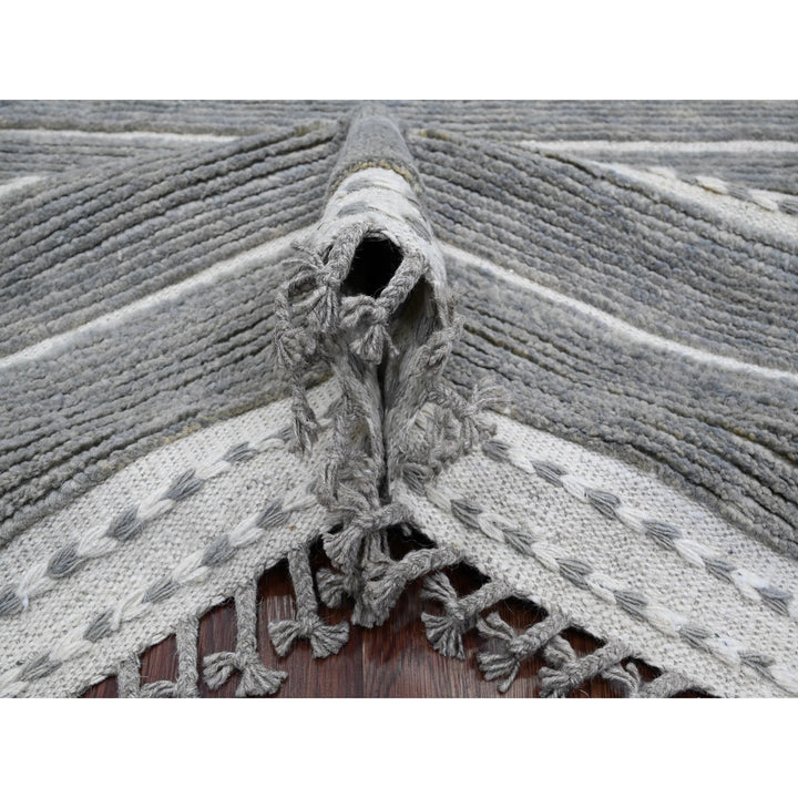 8'0" x 10'7" New Hand Knotted Grey Wool Rectangle Oriental Rug - MOA10220526