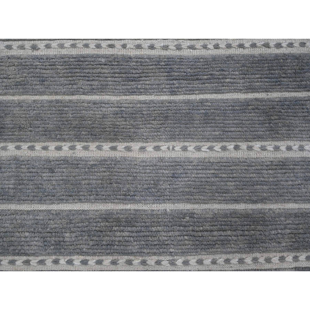 8'0" x 10'7" New Hand Knotted Grey Wool Rectangle Oriental Rug - MOA10220526