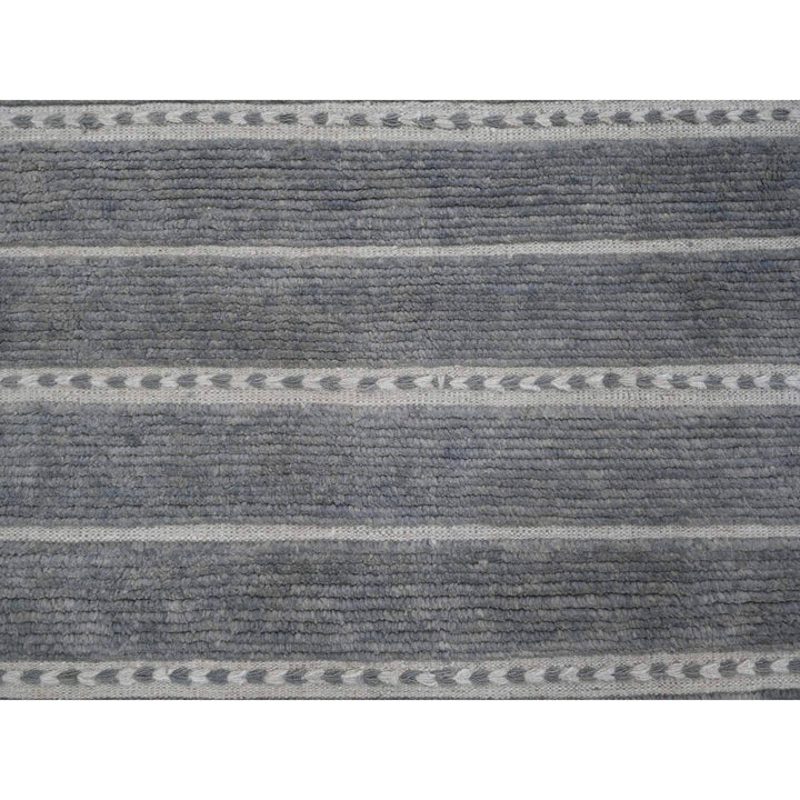 8'0" x 10'7" New Hand Knotted Grey Wool Rectangle Oriental Rug - MOA10220526