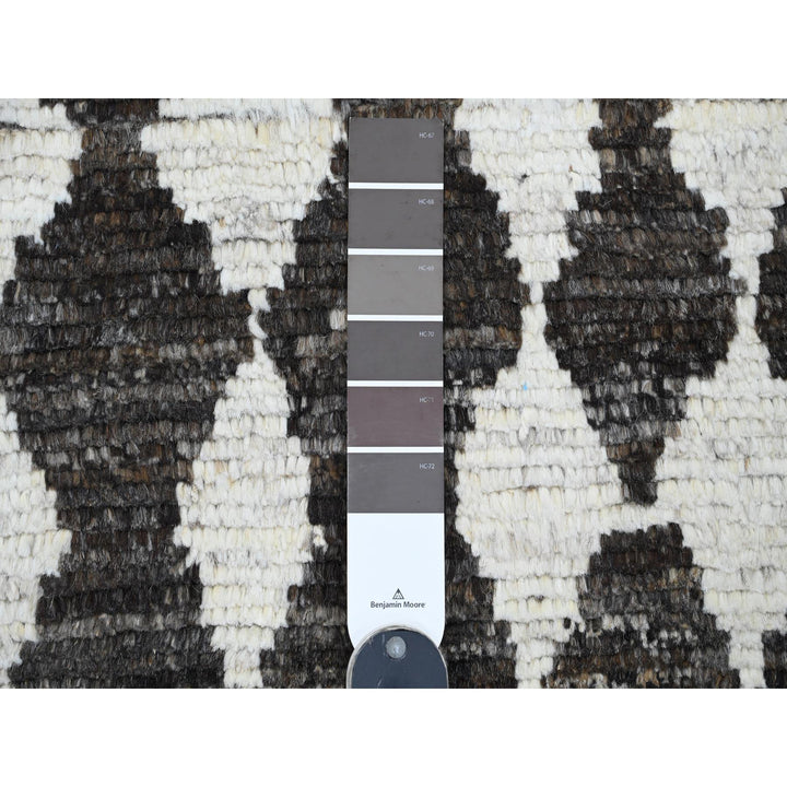 5'6" x 8'0" New Hand Knotted Grey Wool Rectangle Oriental Rug - MOA10220546