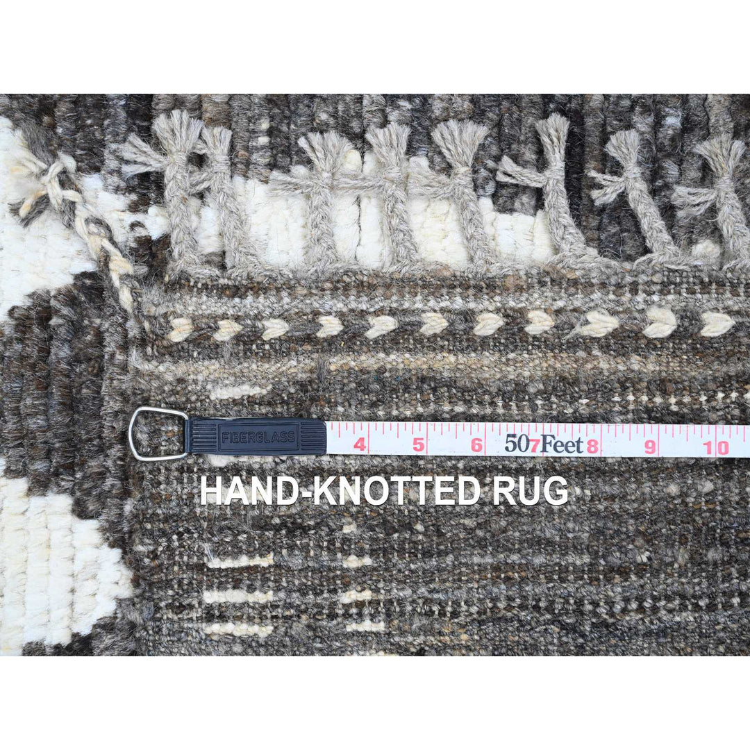 5'6" x 8'0" New Hand Knotted Grey Wool Rectangle Oriental Rug - MOA10220546