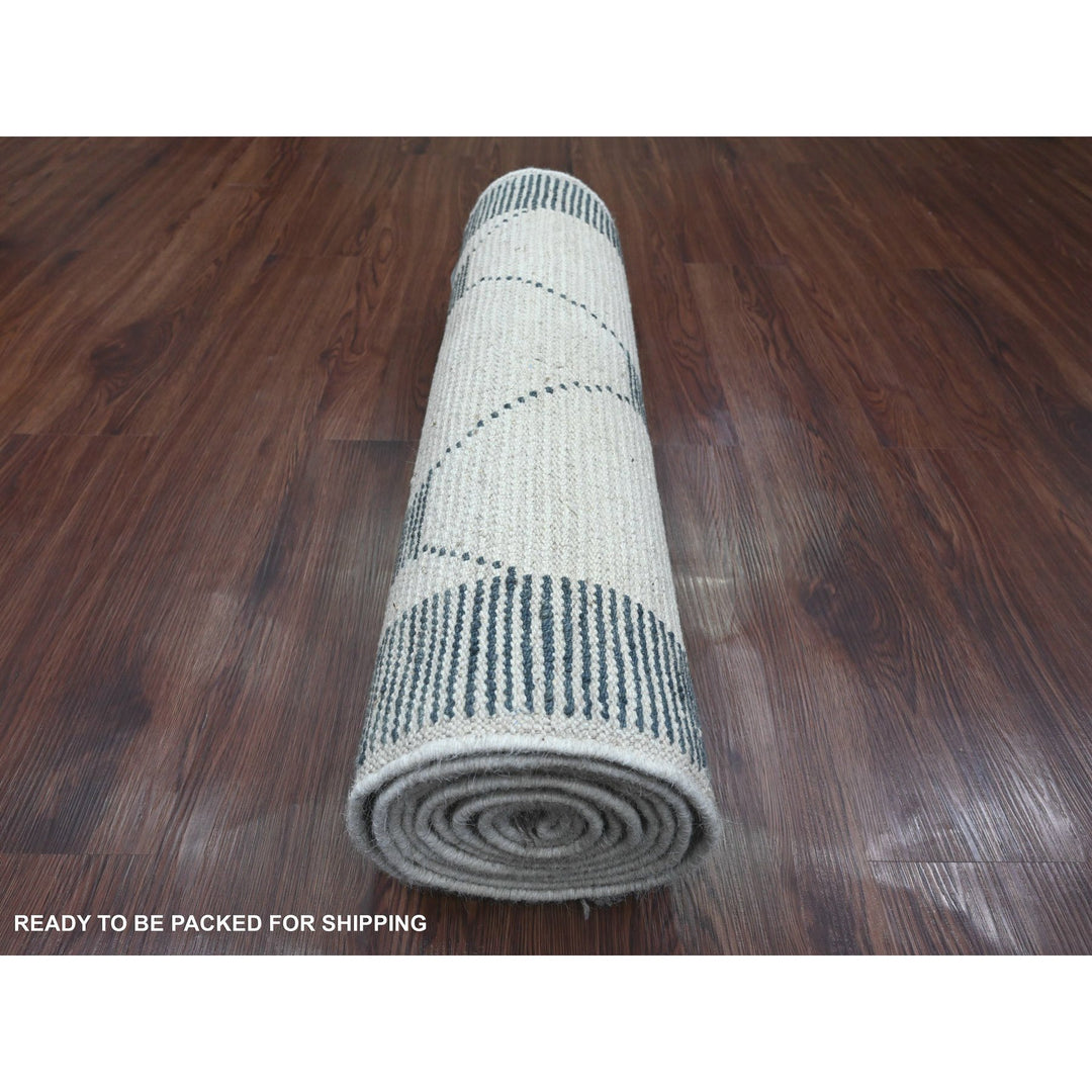 2'6" x 10'4" New Hand Knotted Ivory Wool Runner Oriental Rug - MOA10220552