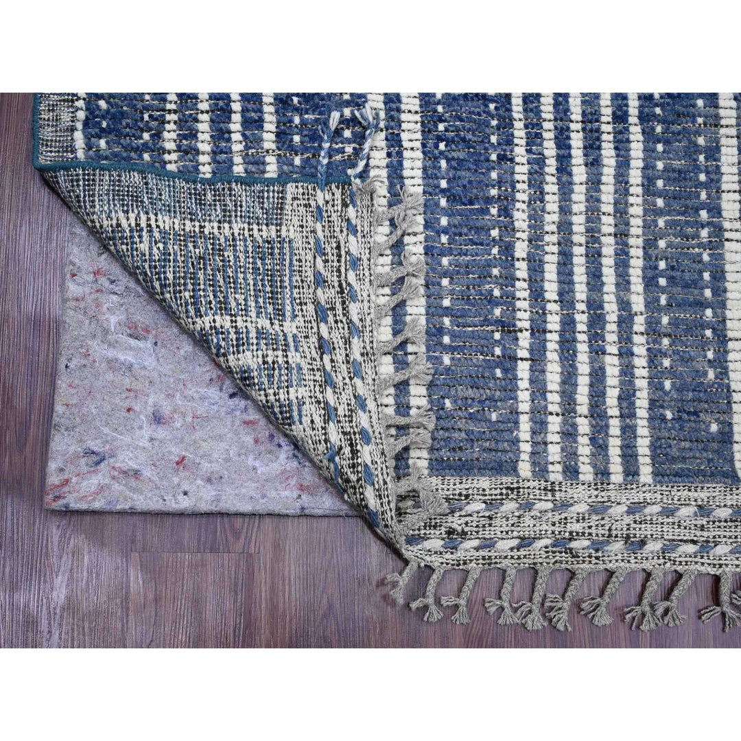 6'0" x 10'4" New Hand Knotted Blue Wool Rectangle Oriental Rug - MOA10220741