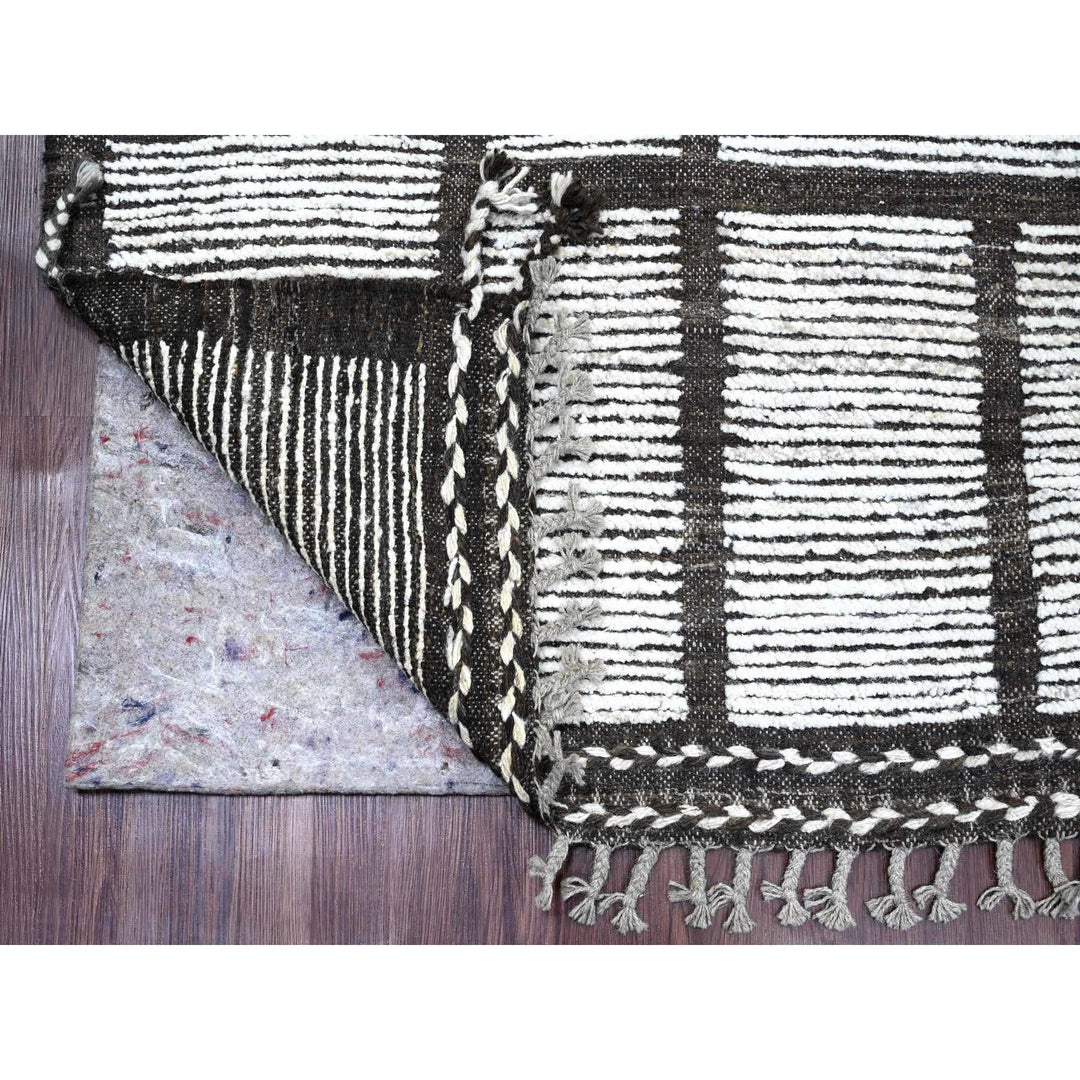 6'6" x 8'11" New Hand Knotted Ivory Wool Rectangle Oriental Rug - MOA10220743