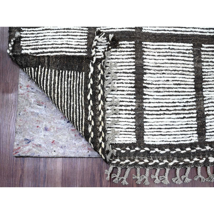 6'6" x 8'11" New Hand Knotted Ivory Wool Rectangle Oriental Rug - MOA10220743