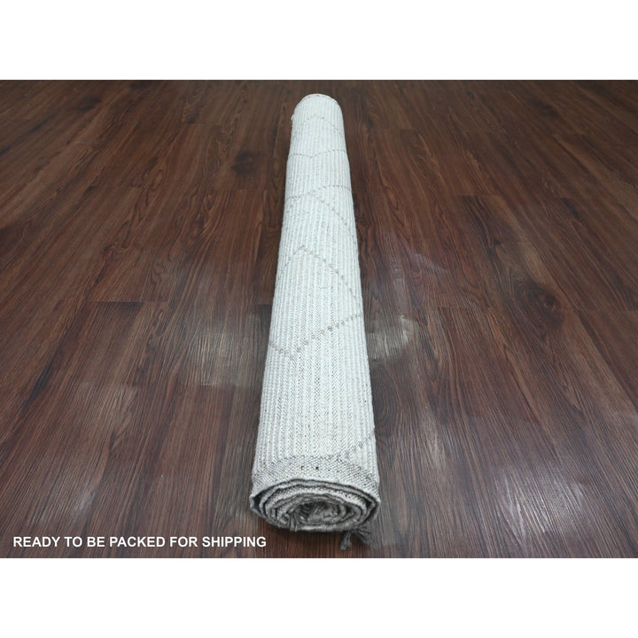 4'1" x 6'8" New Hand Knotted Ivory Wool Rectangle Oriental Rug - MOA10220744