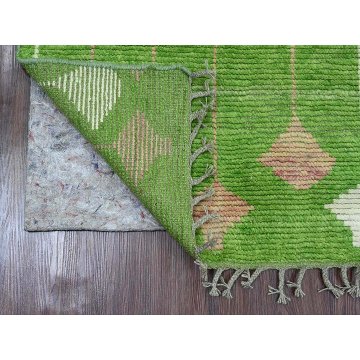 2'6" x 9'1" New Hand Knotted Green Wool Runner Oriental Rug - MOA10220747
