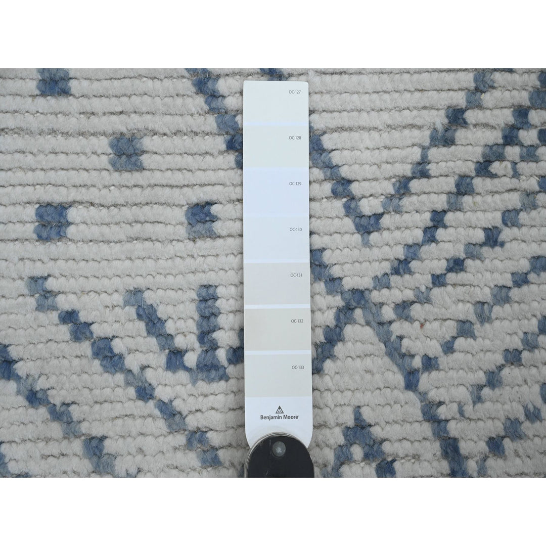2'5" x 10'6" New Hand Knotted Ivory Wool Runner Oriental Rug - MOA10220748