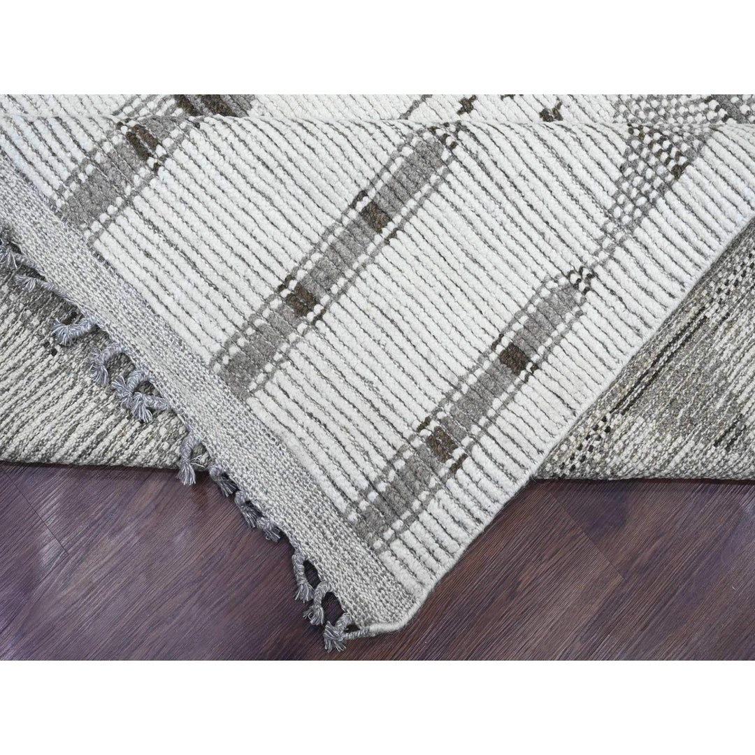 9'3" x 13'2" New Hand Knotted Ivory Wool Rectangle Oriental Rug - MOA10220832