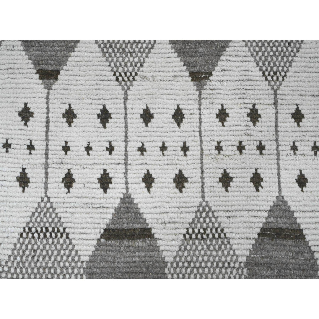 9'3" x 13'2" New Hand Knotted Ivory Wool Rectangle Oriental Rug - MOA10220832