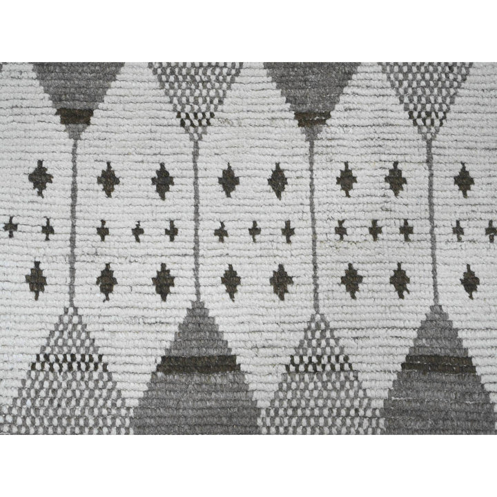 9'3" x 13'2" New Hand Knotted Ivory Wool Rectangle Oriental Rug - MOA10220832