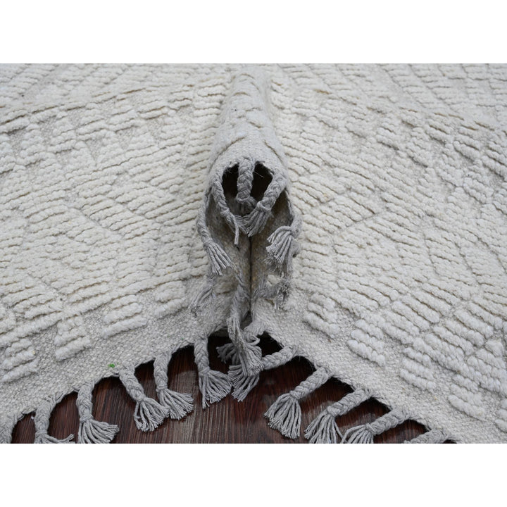 8'10" x 12'8" New Hand Knotted Ivory Wool Rectangle Oriental Rug - MOA10220833