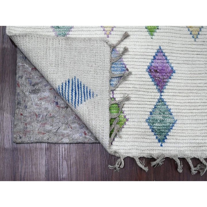 5'0" x 8'0" New Hand Knotted Ivory Wool Rectangle Oriental Rug - MOA10220836