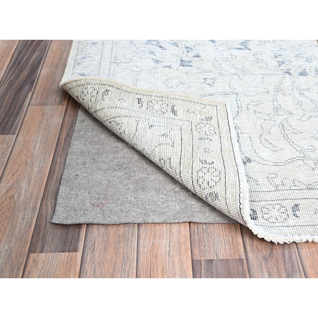 2'6" x 9'11" Vintage Hand Knotted Ivory Wool Runner Oriental Rug - MOA102223