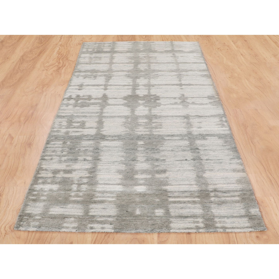 2'6" x 8'0" New Hand Knotted Grey Wool Runner Oriental Rug - MOA10258230