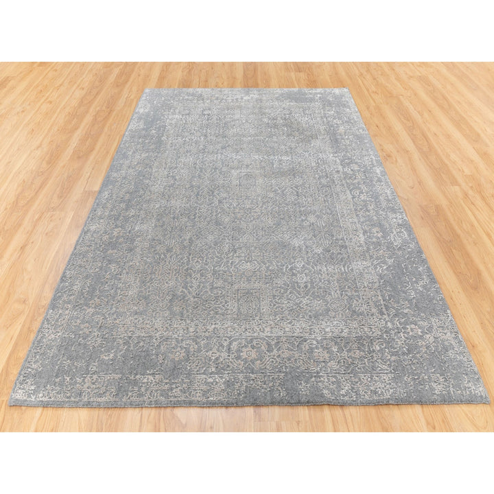 5'10" x 9'1" New Hand Loomed Grey Wool & Art Silk Rectangle Oriental Rug - MOA10258409