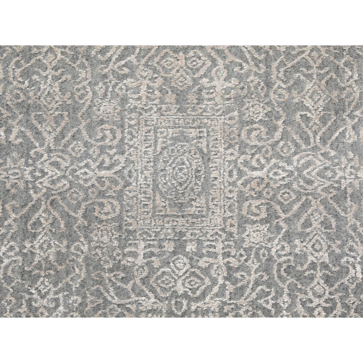 5'10" x 9'1" New Hand Loomed Grey Wool & Art Silk Rectangle Oriental Rug - MOA10258409