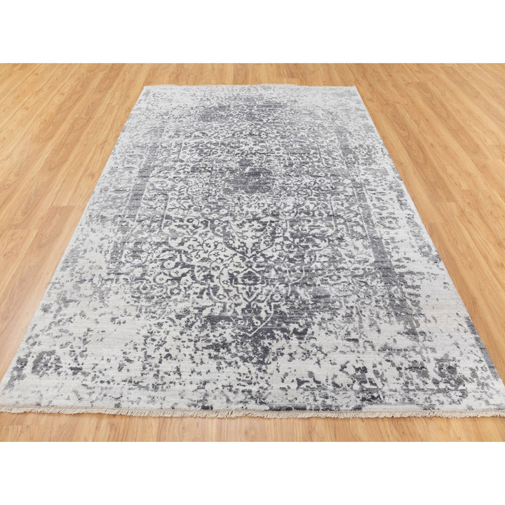 6'0" x 9'2" New Hand Knotted Grey Wool & Pure Silk Rectangle Oriental Rug - MOA10258423