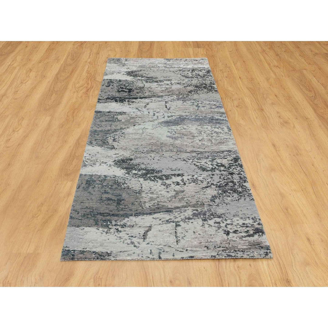 2'8" x 7'8" New Hand Knotted Grey Wool & Silk Runner Oriental Rug - MOA10258458