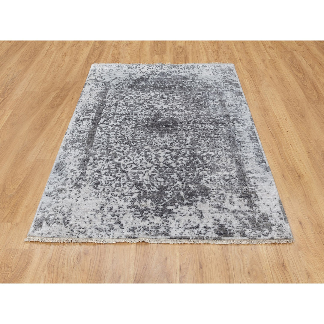 4'1" x 6'0" New Hand Knotted Grey Wool & Pure Silk Rectangle Oriental Rug - MOA10258553