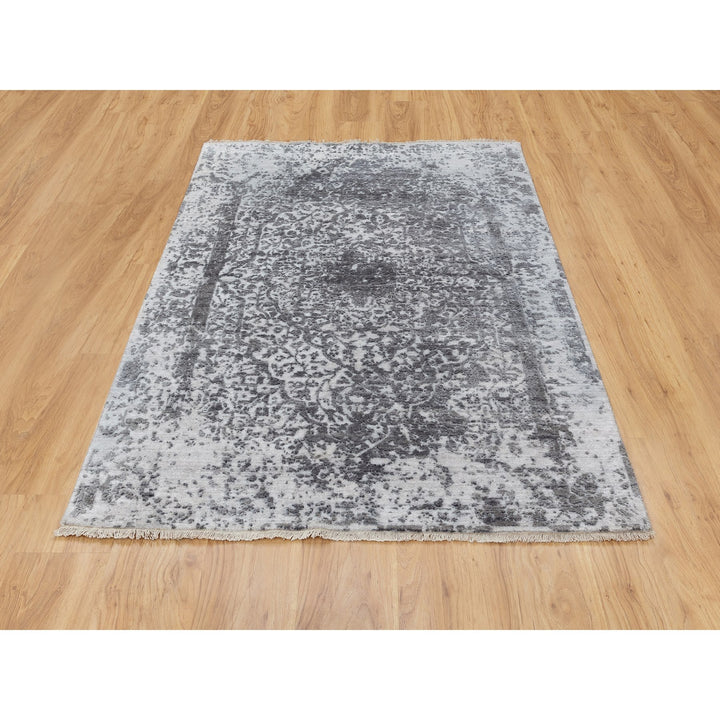 4'1" x 6'0" New Hand Knotted Grey Wool & Pure Silk Rectangle Oriental Rug - MOA10258553