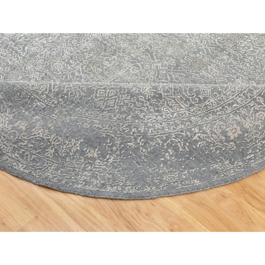 7'10" x 7'10" New Hand Loomed Grey Wool & Silk Round Oriental Rug - MOA10258616