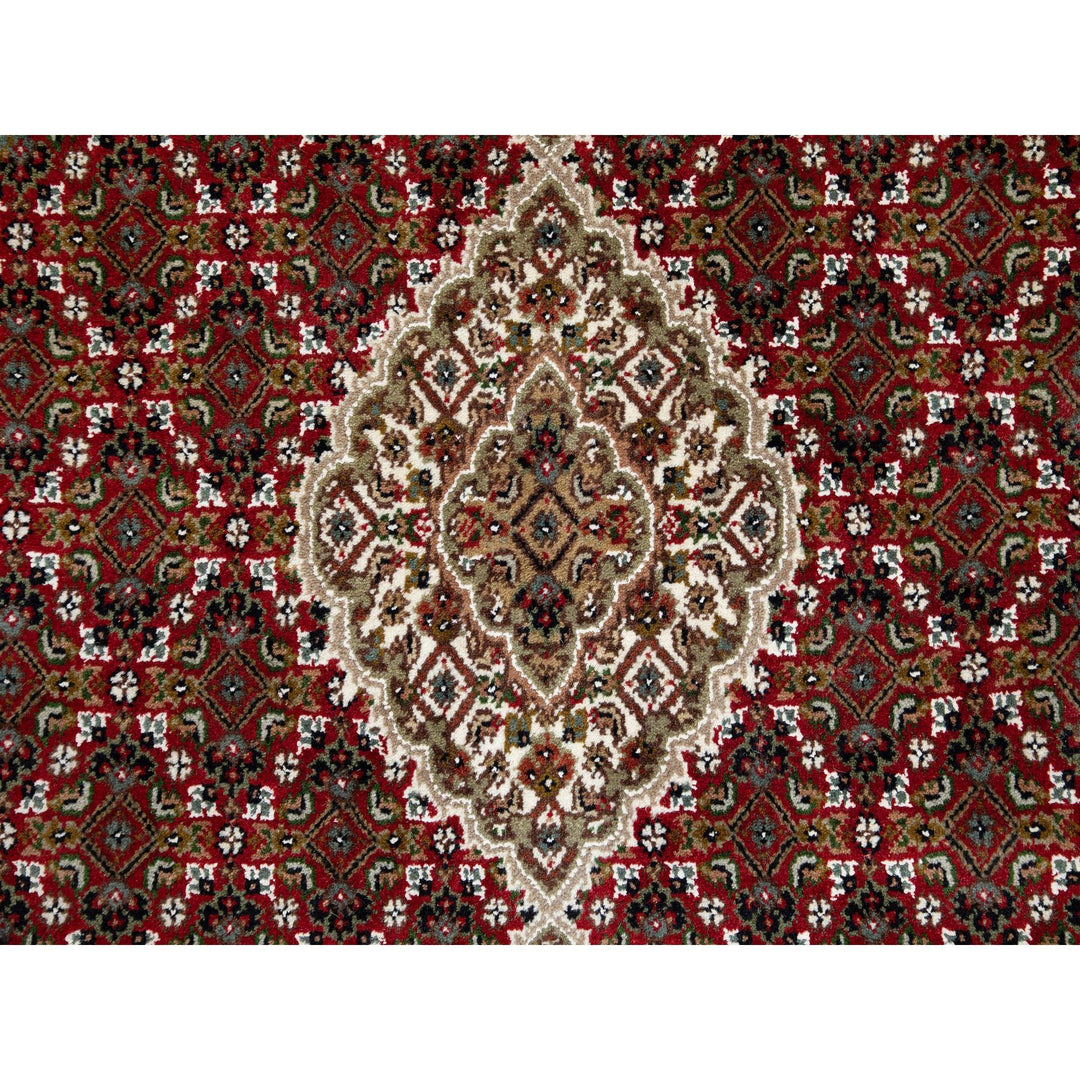 4'0" x 4'0" New Hand Knotted Red Wool Round Oriental Rug - MOA10258746