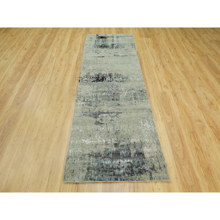 2'8" x 7'10" New Hand Knotted Grey Wool & Silk Runner Oriental Rug - MOA10258876