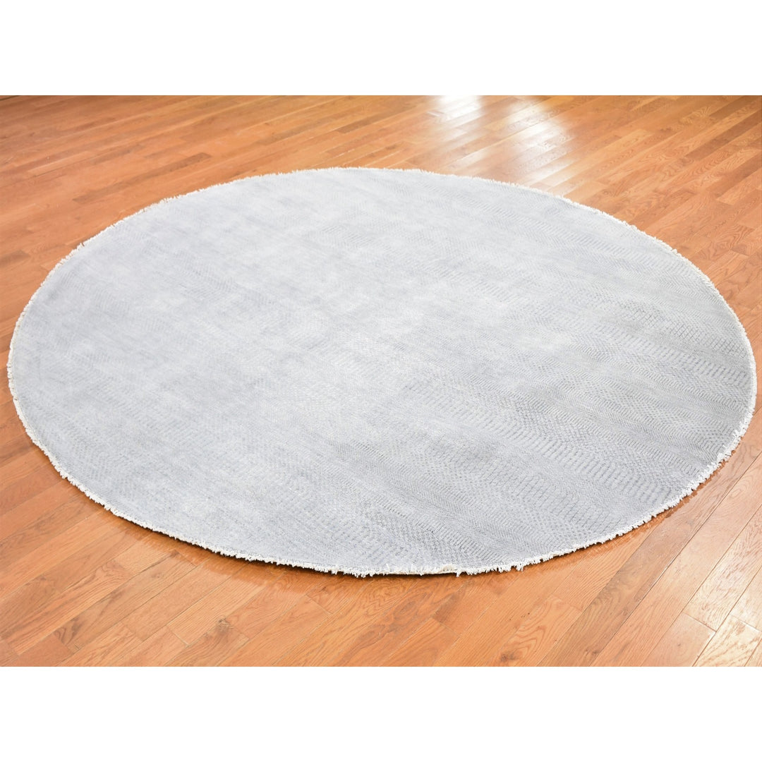 7'10" x 7'10" New Hand Knotted Grey Wool & Silk Round Oriental Rug - MOA10259315