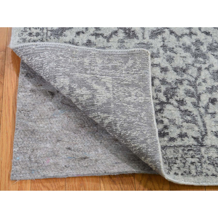 2'5" x 8'0" New Hand Loomed Grey Wool & Silk Runner Oriental Rug - MOA10259569