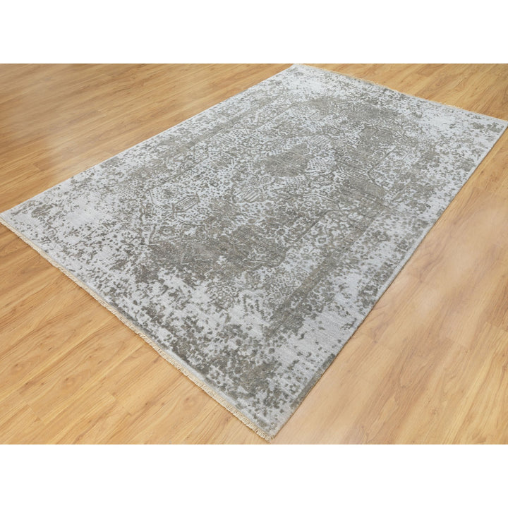 6'0" x 9'0" New Hand Knotted Grey Wool & Pure Silk Rectangle Oriental Rug - MOA10262057