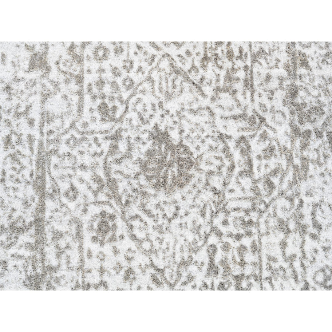 2'7" x 10'0" New Hand Knotted Ivory Wool & Pure Silk Runner Oriental Rug - MOA10262361