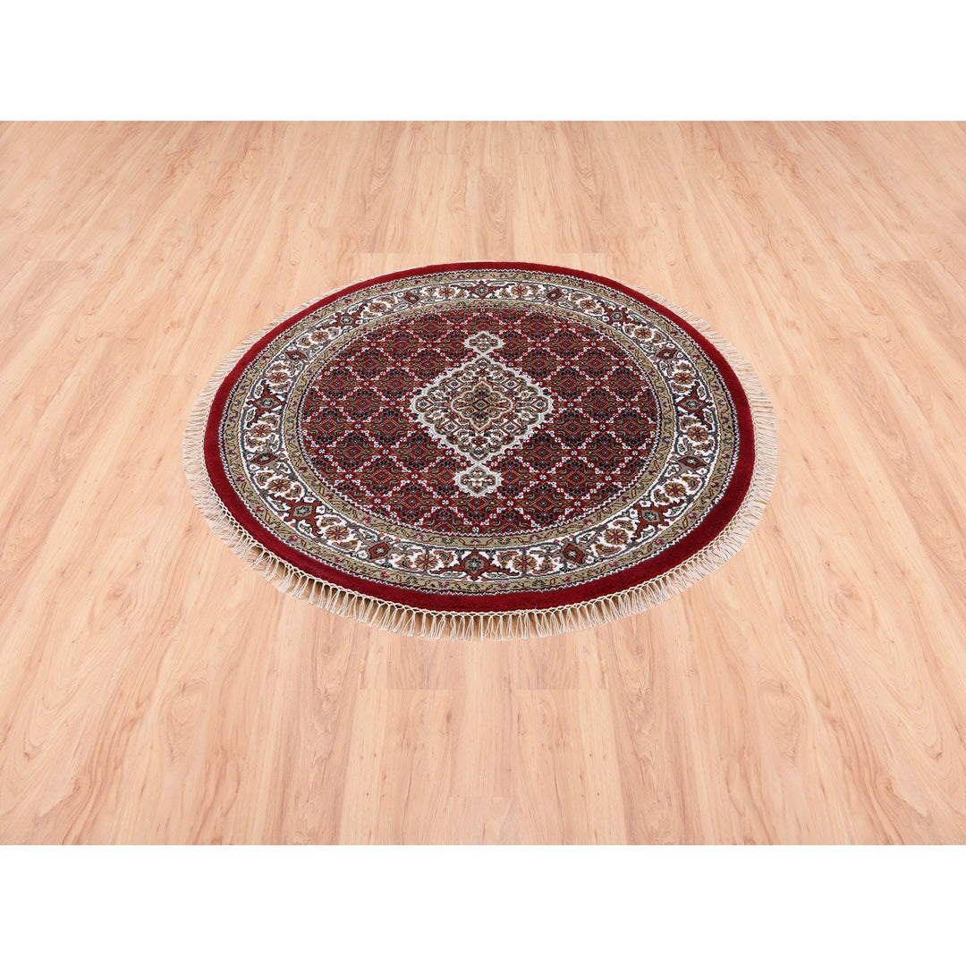 4'0" x 4'0" New Hand Knotted Red Wool Round Oriental Rug - MOA10262441