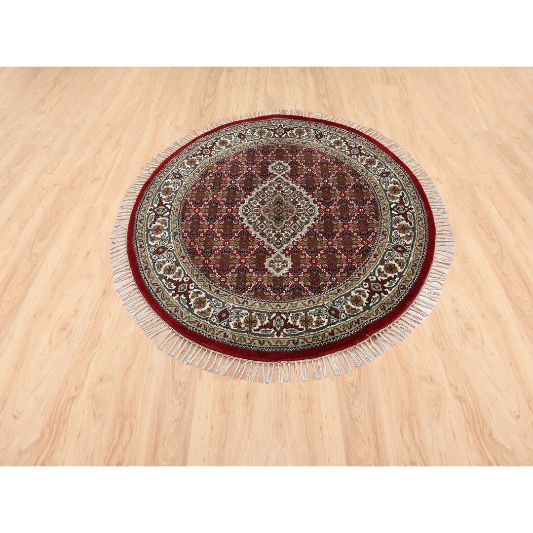 4'1" x 4'1" New Hand Knotted Red Wool Round Oriental Rug - MOA10262442