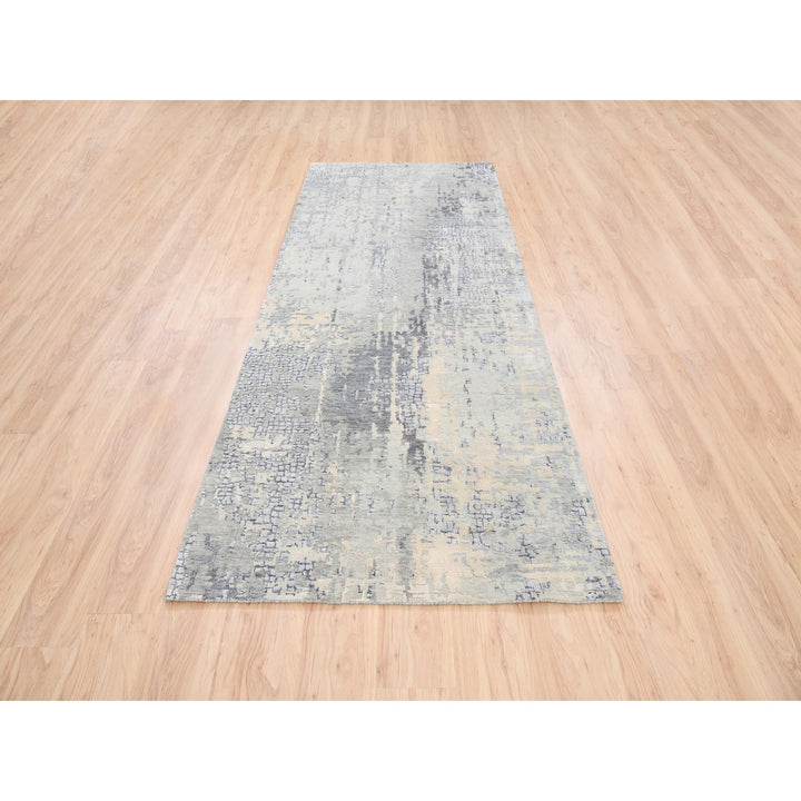 4'1" x 9'9" New Hand Knotted Grey Wool & Silk Runner Oriental Rug - MOA10263062