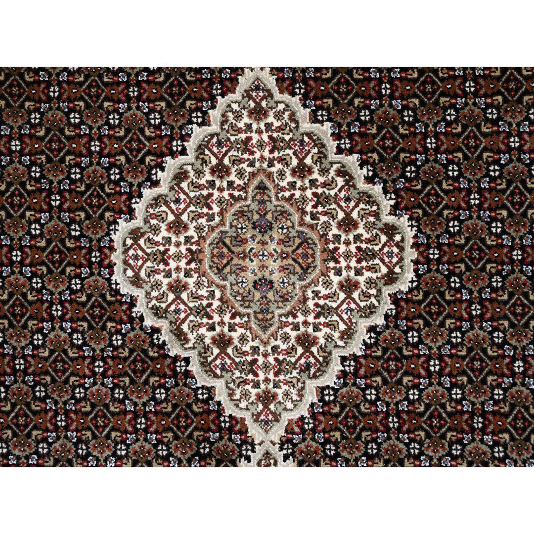 5'0" x 5'0" New Hand Knotted Black Wool Round Oriental Rug - MOA10263543