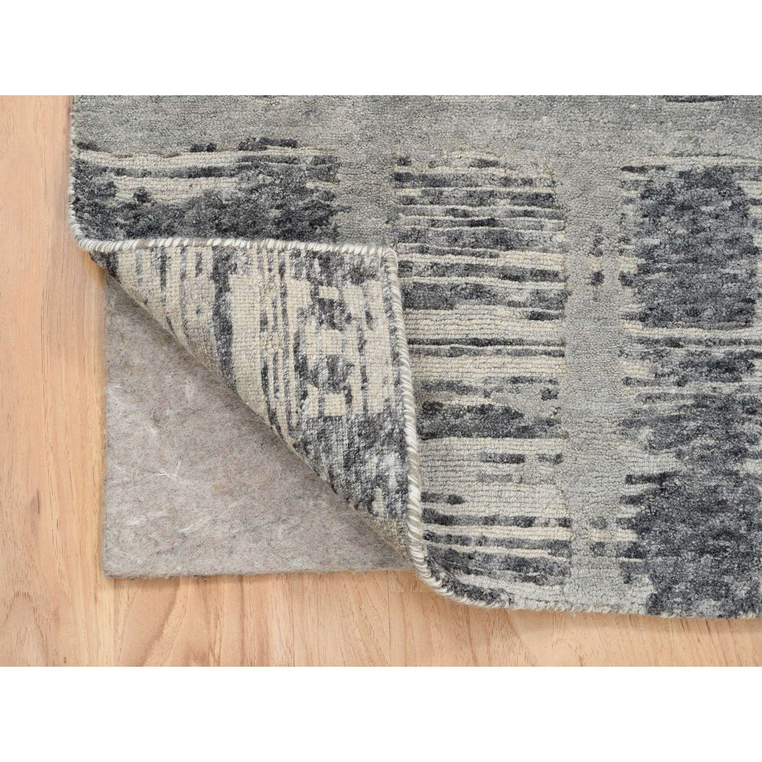 2'0" x 3'1" New Hand Knotted Grey Wool Rectangle Oriental Rug - MOA10264236