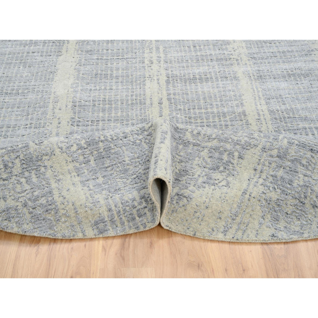 9'0" x 9'0" New Hand Loomed Grey Wool & Silk Round Oriental Rug - MOA10264309